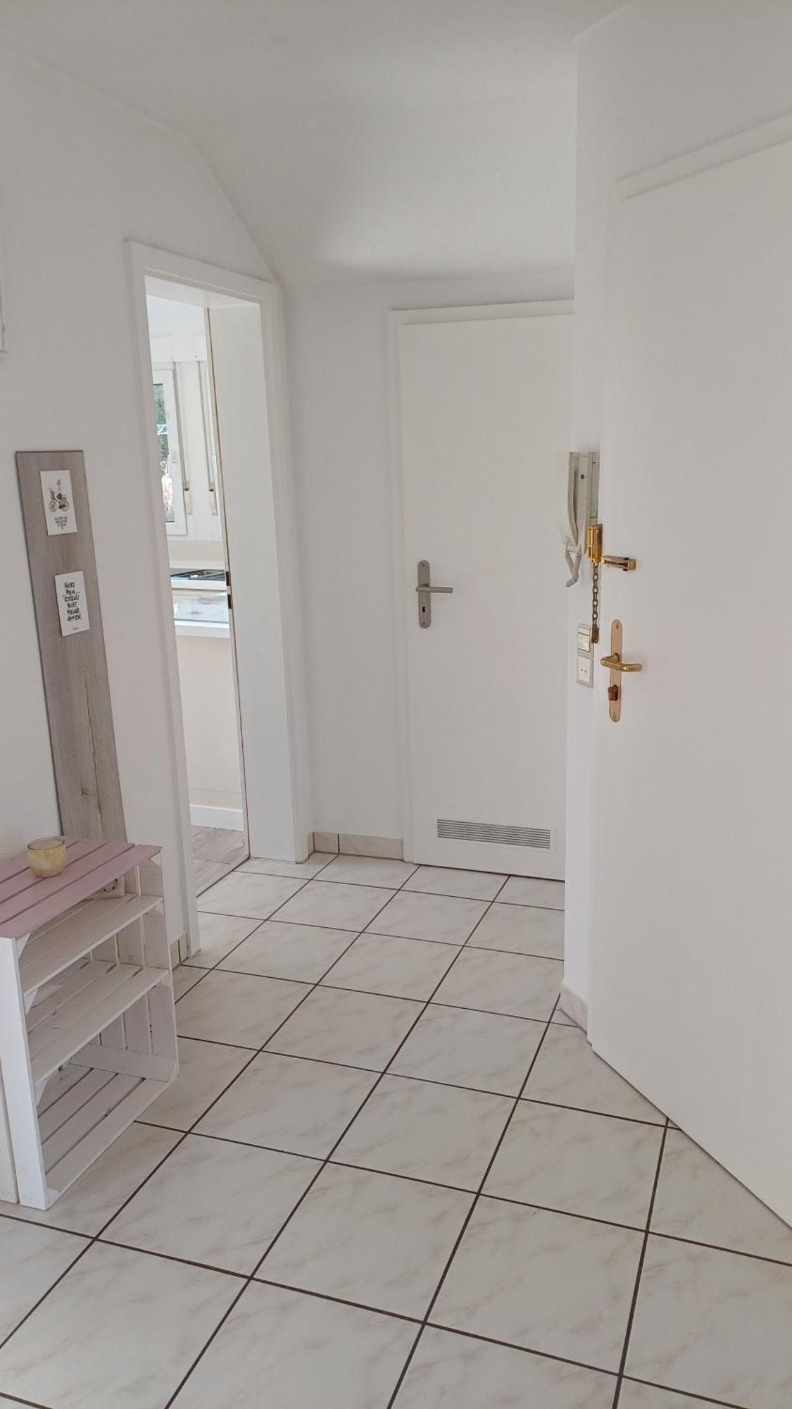 Helle Schoene Dachgeschosswohnung Mit Balkon Stockach Luaran gambar